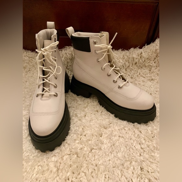 Timberland Sky Waterproof Lace-Up
Platform Boot (9M; Bright White) - Picture 11 of 16